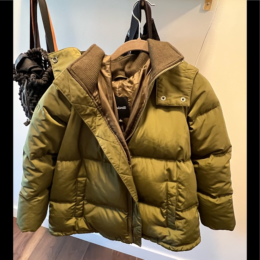 lightly worn madewell two-tone green winter puffer coat size small